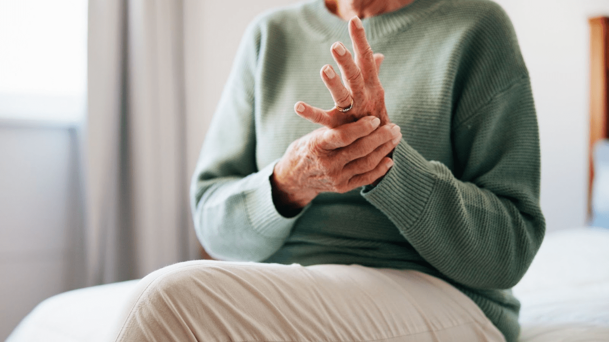 Why Winter Makes Carpal Tunnel Worse (and How to Fix It Drug-Free) - Made to Aid